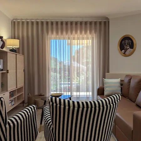 Casa Dos Pinheiros, Sesmarias, Prázdninový dům