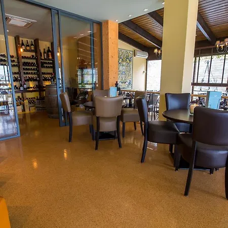 別荘 Casa Dos Pinheiros, Sesmarias, *