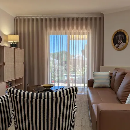 Casa Dos Pinheiros, Sesmarias, *